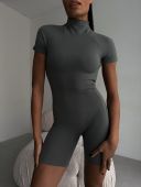 Жіночий комбінезон з коротким рукавом та шортами | VV Brand